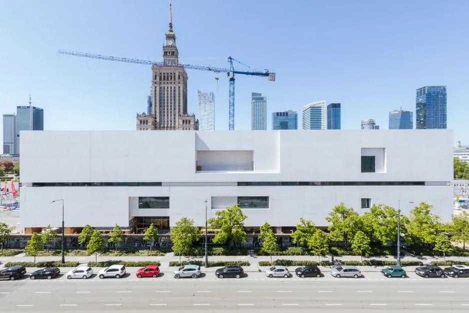 Kto zaprojektował muzeum sztuki nowoczesnej w Warszawie? Poznaj architekta